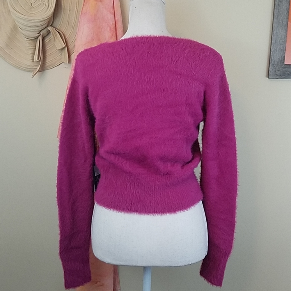 *NWT Volcom Fuchsia Long Sleeve Ultra Soft Sweater - Picture 2 of 8